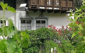 Rosis Cottage